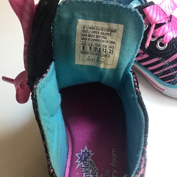 Sketchers Twinkle Toes Light Up Sneakers - Picture 6 of 7